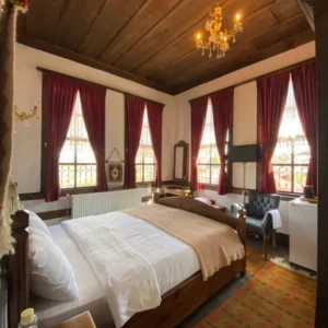 Klasik Oda - Şehir Manzaralı